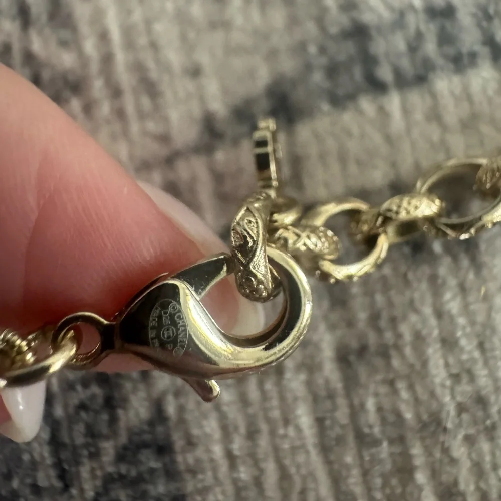 Chanel Resin Bead Bow CC Choker Necklace Gold - Picture 6 of 9
